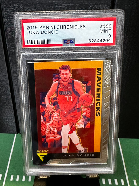 2019 PANINI CHRONICLES FLUX #590 LUKA DONCIC SILVER PSA 9